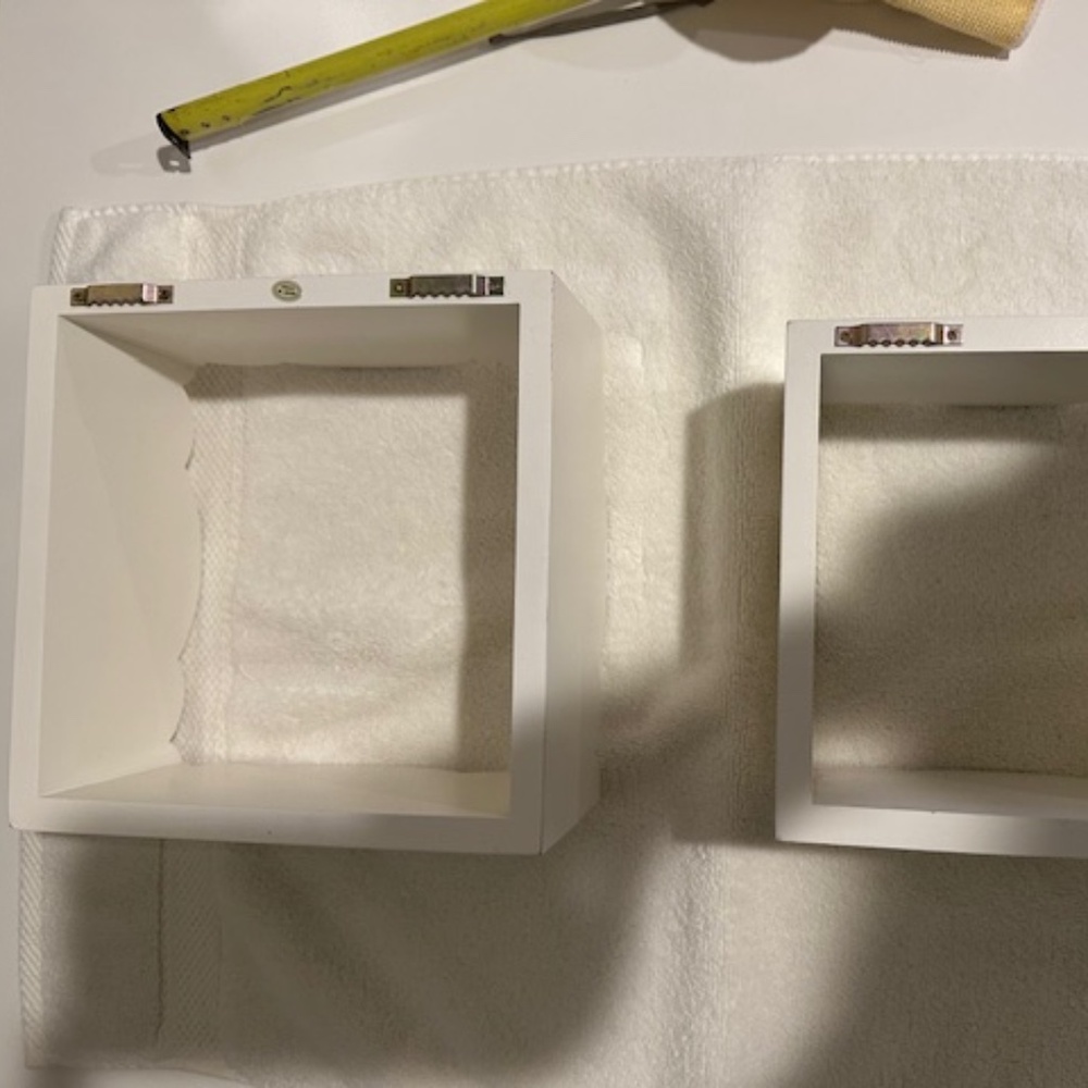 WHITE SQUARE WALL SHELVES - NEW NO TAGS